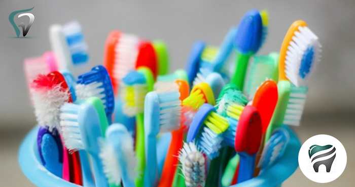 Leia mais sobre o artigo Saiba, agora, quais critérios utilizar na hora de escolher sua escova de dentes, veja como é simples!